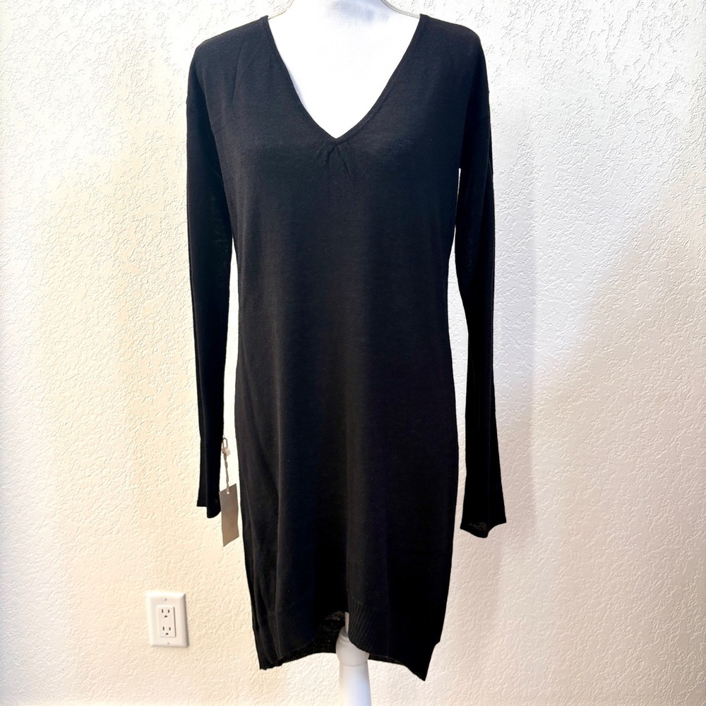 New Amateurs Black Long Sleeve V-neck Cashmere Dress